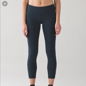 Lululemon Pace Rival
